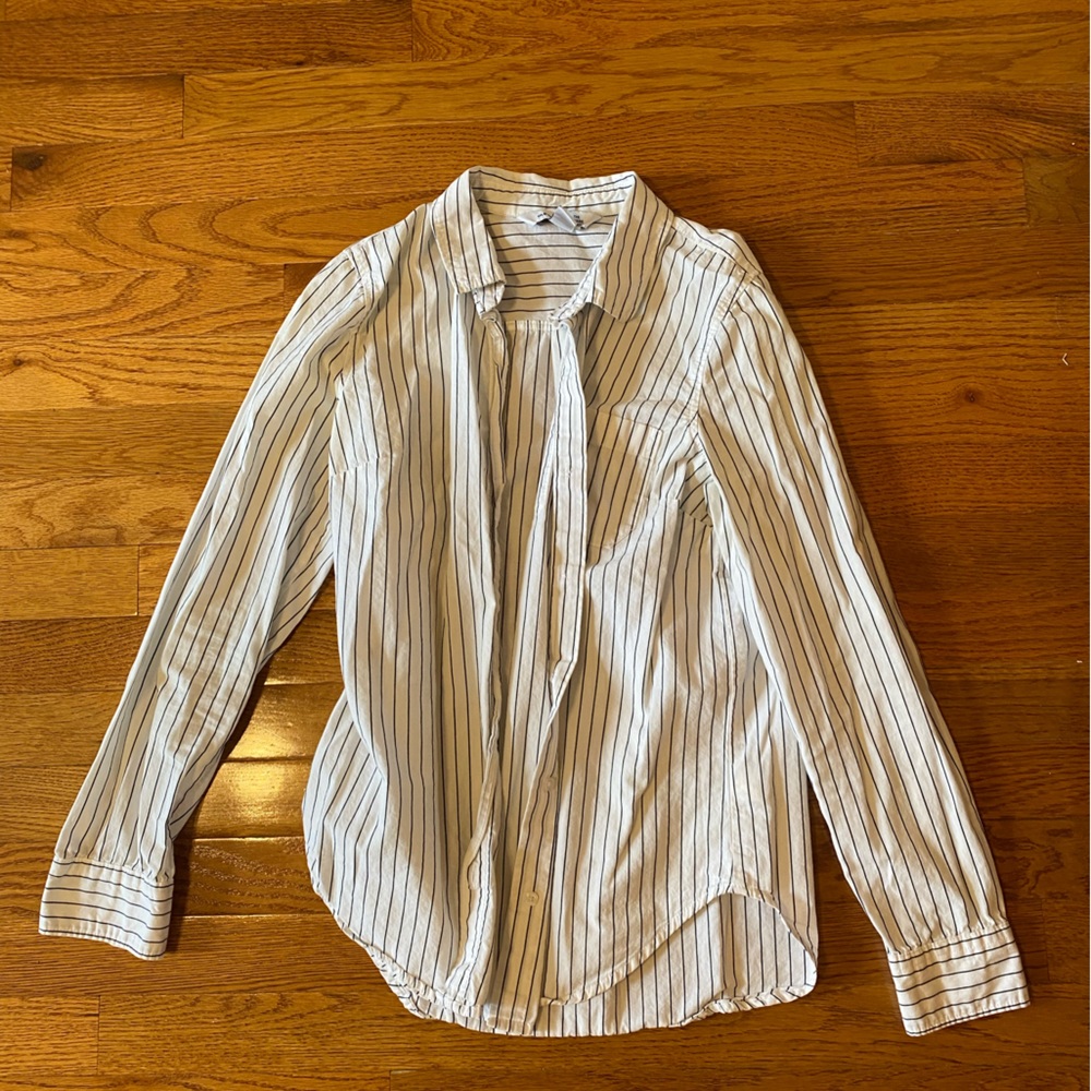 Old Navy white and blue striped button down dress shirt size small